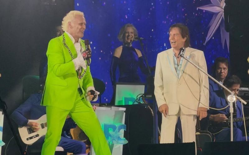 Roberto Carlos canta Garota de Berlim com Supla em especial em Gramado | abc+