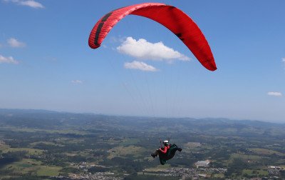 Céu disputado em Sapiranga na final do Campeonato Gaúcho de Parapente