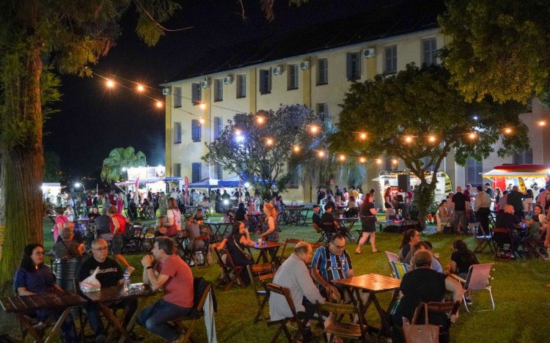 Público compareceu para assistir ao espetáculo A Família Tannenbaum