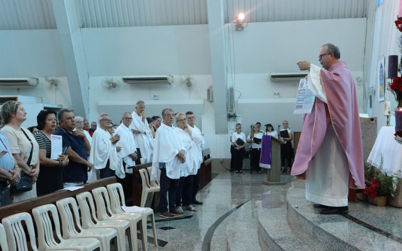 Padre Júlio na missa especial deste domingo (14) | abc+