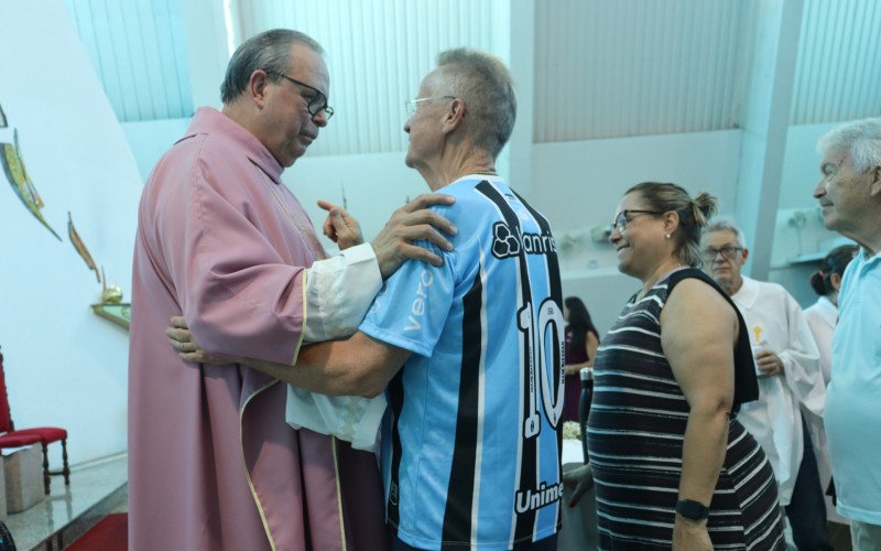 Padre Júlio recebeu o carinho dos fiéis | abc+
