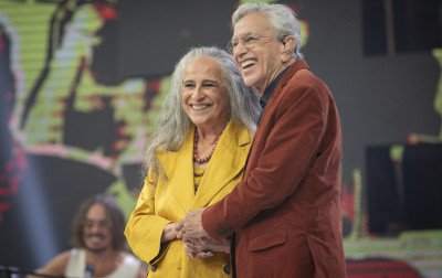 Grammy 2026: Caetano Veloso e Maria Bethânia vencem Melhor Álbum de Música Global com disco ao vivo