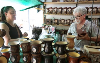 "Esperamos que o público venha": feira de Natal da Economia Solidária vai até o dia 23 de dezembro