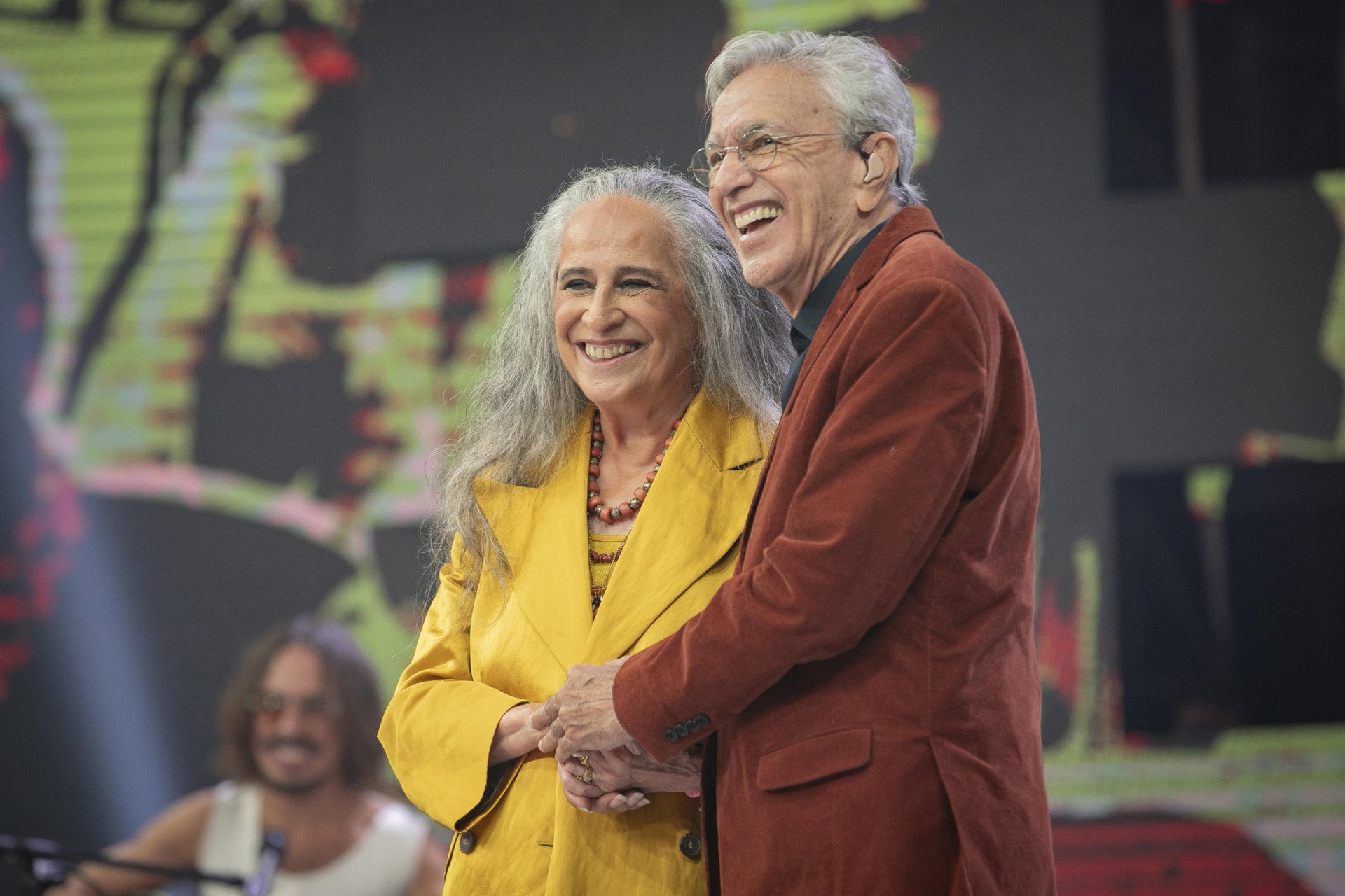 Grammy 2026: Caetano Veloso e Maria Bethânia vencem Melhor Álbum de Música Global com disco ao vivo