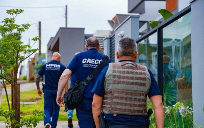 Casal de influenciadores do Vale do Sinos que promovia Jogo do Tigrinho e mostrava vida de luxo nas redes é investigado por lavar R$ 7 milhões