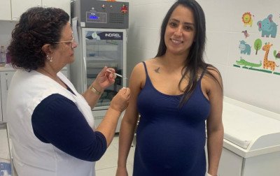 Gramado inicia vacinação contra o vírus sincicial respiratório em gestantes
