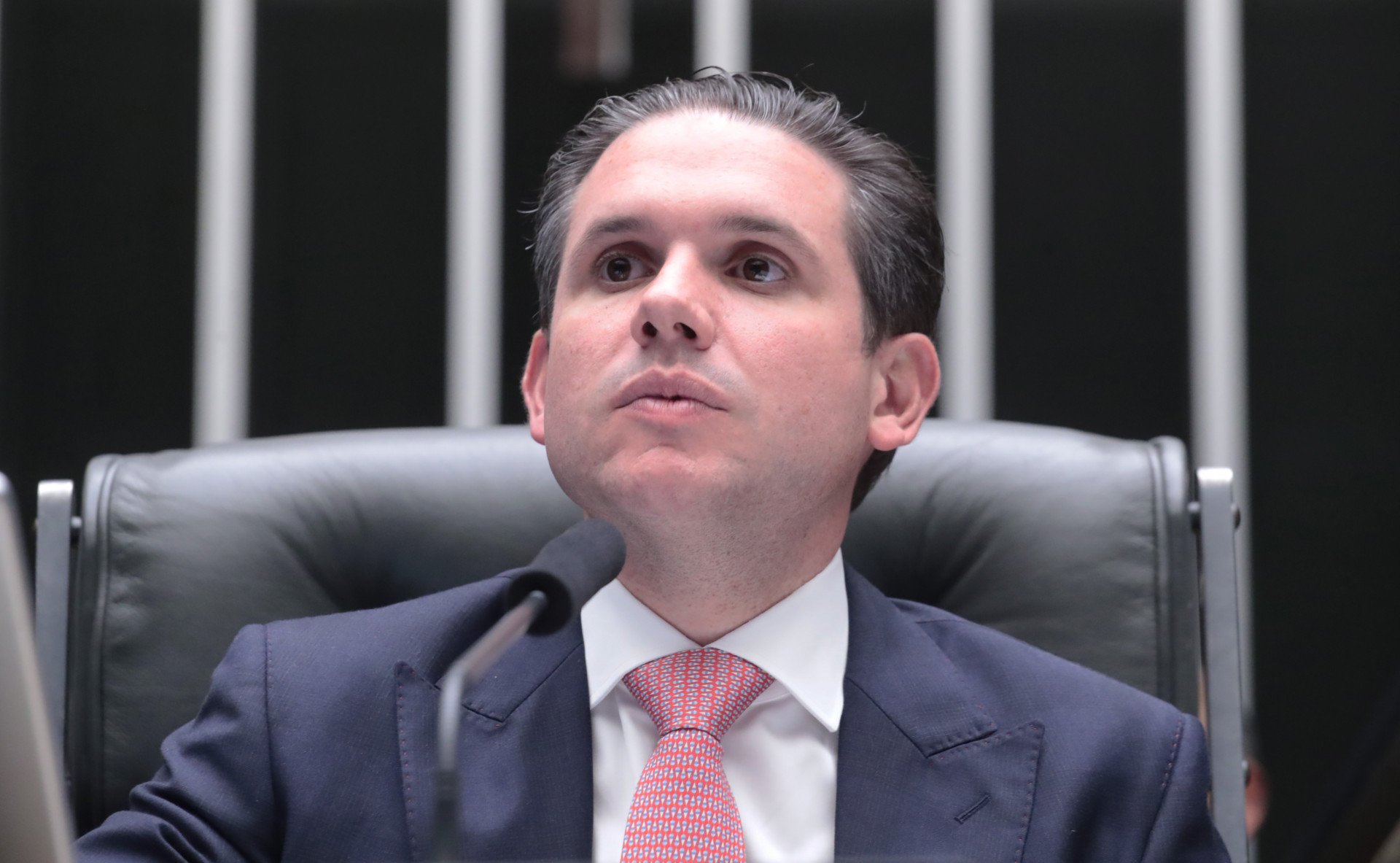 FIM DA ESCALA 6×1: Hugo Motta encaminha PEC para CCJ da Câmara dos Deputados
