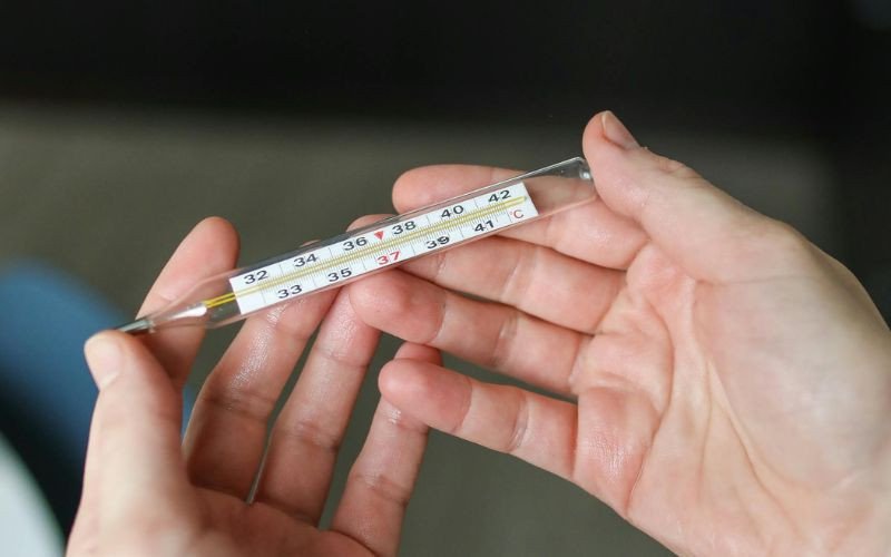 Febre está entre os sintomas da gripe K | abc+