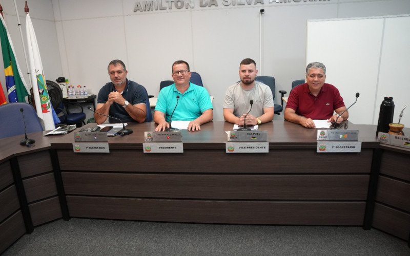 Nova mesa diretora da Câmara de Nova Santa Rita | abc+