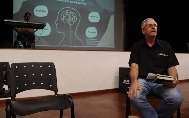 Leandro Matte deu abertura às palestras do evento Ouvir para Viver