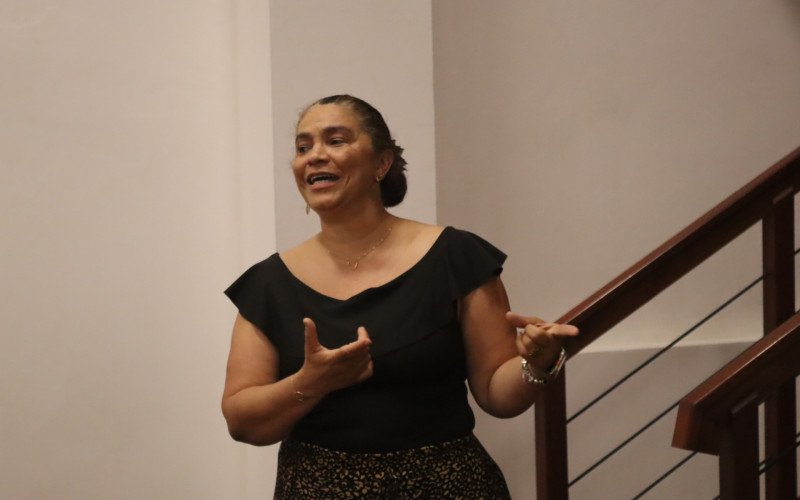 A psicopedagoga Lúcia Santos foi uma das palestrantes do evento Ouvir para Viver