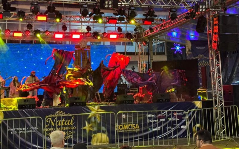 Último fim de semana do Natal de Novo Hamburgo reúne cortejos, música e espetáculo especial no Centro
