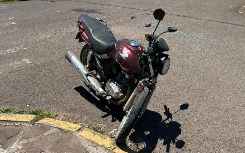 Colisão em cruzamento deixa motociclista gravemente ferido em Estância Velha | abc+