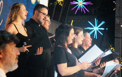 OSNH leva repertório natalino à Praça do Imigrante em noite de destaque do Natal Novo Hamburgo
