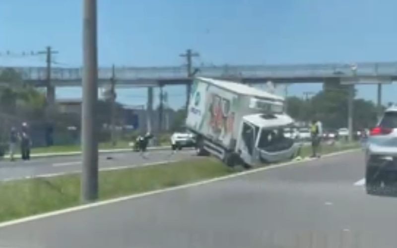 Acidente na RS-239, em Sapiranga, deixou motorista e passageiro feridos neste sábado (20) | abc+