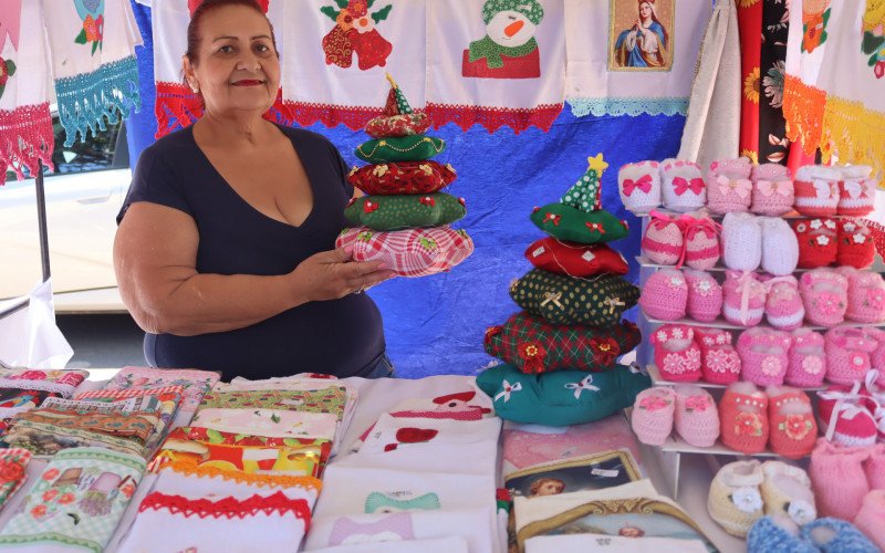 Marlene vende itens bordados na Praça do Imigrante | abc+