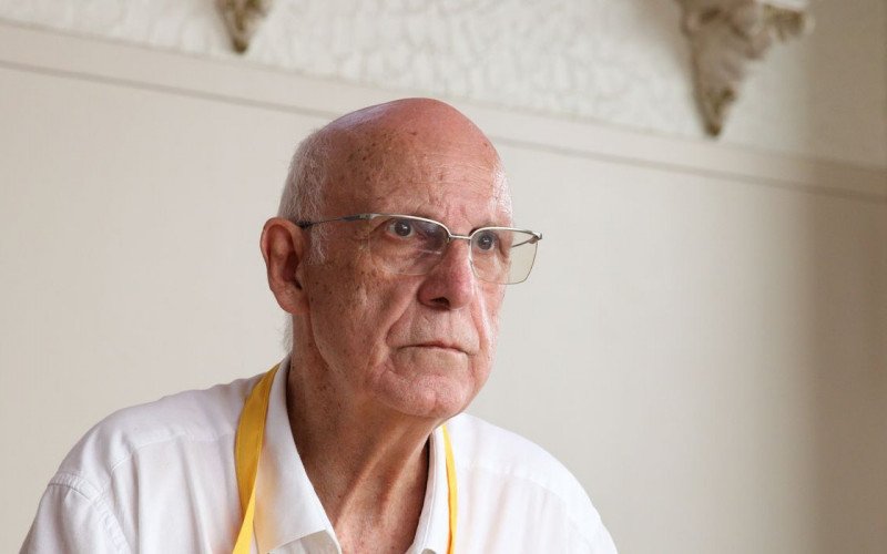Padre Júlio diz que há conspiração contra trabalho da Pastoral de Rua | abc+