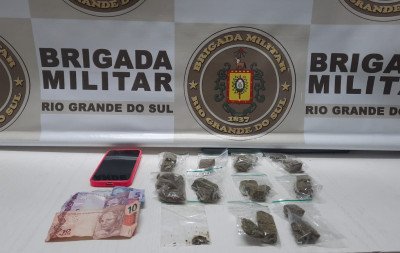 Abordagem em barreira policial leva à prisão por tráfico de drogas em Ivoti