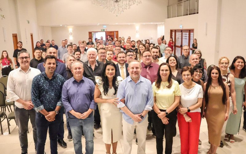 Heliomar e Regina apresentam balanço do primeiro ano de gestão em São Leopoldo