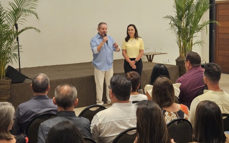 Heliomar e Regina apresentaram balanço do primeiro ano de gestão em São Leopoldo