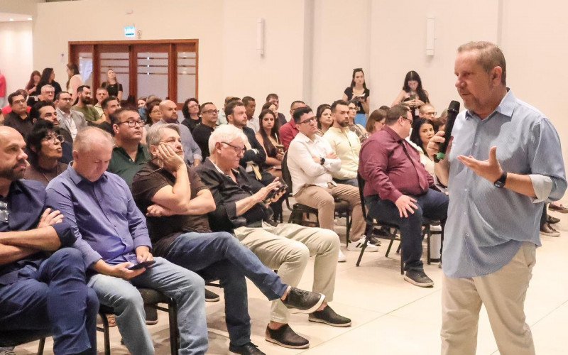 Prefeito Heliomar Franco fez balan&ccedil;o de gest&atilde;o no Hotel Klein

