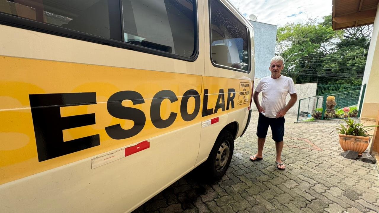 Almir Stein é motorista de transporte escolar há 29 anos | abc+
