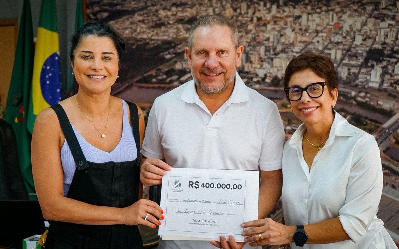 A Câmara de Vereadores de São Leopoldo entregou, na manhã desta terça-feira (23), a devolução de aproximadamente R$ 400 mil do valor residual do Duodécimo