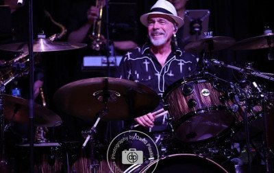 Porto Alegre está entre destinos de baterista original do grupo Chicago no Brasil