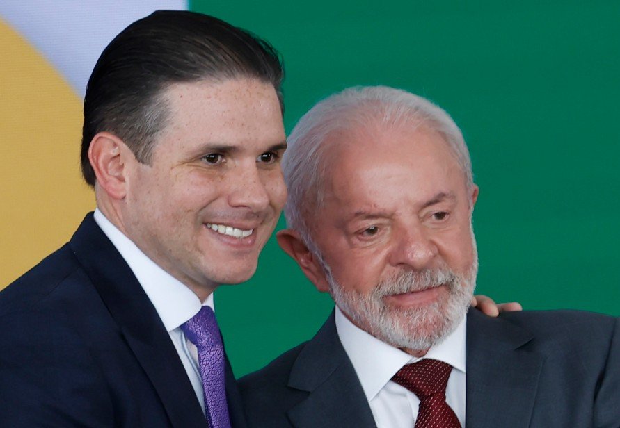 PEC da 6&times;1: Lula e Motta se acertam para redu&ccedil;&atilde;o de jornada j&aacute; em 2026; entenda a transi&ccedil;&atilde;o