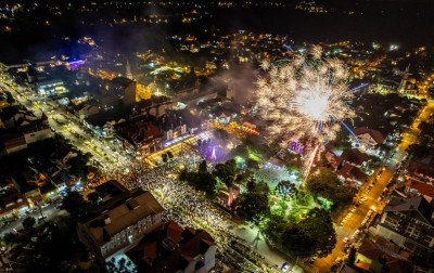 Queima de fogos e shows marcarão virada para 2026 em Nova Petrópolis; confira programação