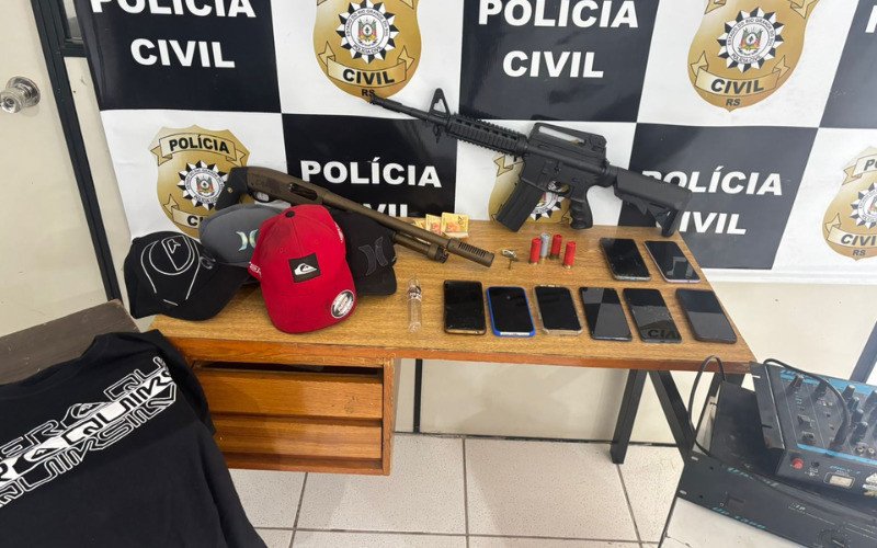 Armas e outros objetos foram apreendidos durante a operação | abc+