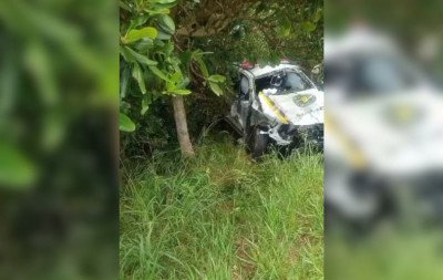 VÍDEO: Viatura da BM se envolve em acidente no litoral norte; 4 pessoas ficaram feridas