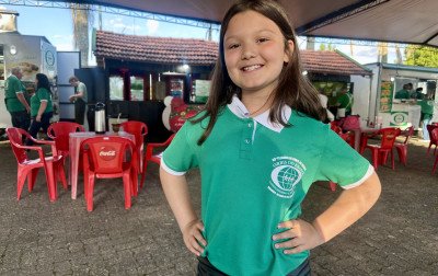 Conheça a história da menina de 8 anos que já integra o Orbis Clube de Gramado e é destaque em ações de solidariedade