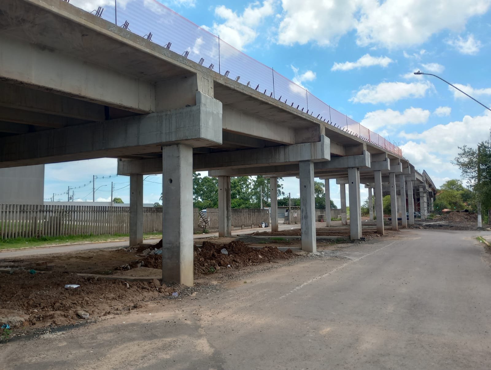 Entrega de viaduto que ligar&aacute; as BRs 116 e 448 &eacute; adiada novamente