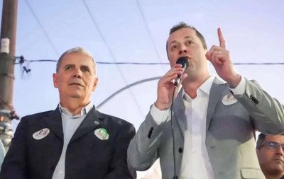 Votação de impeachment decide futuro político de município da região metropolitana