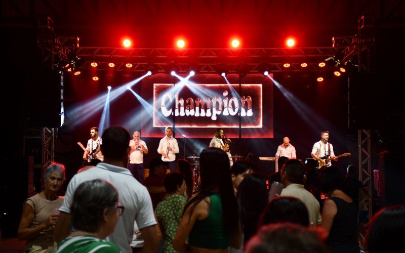 Comunidade participou da primeira festa de Réveillon de São José do Hortêncio
