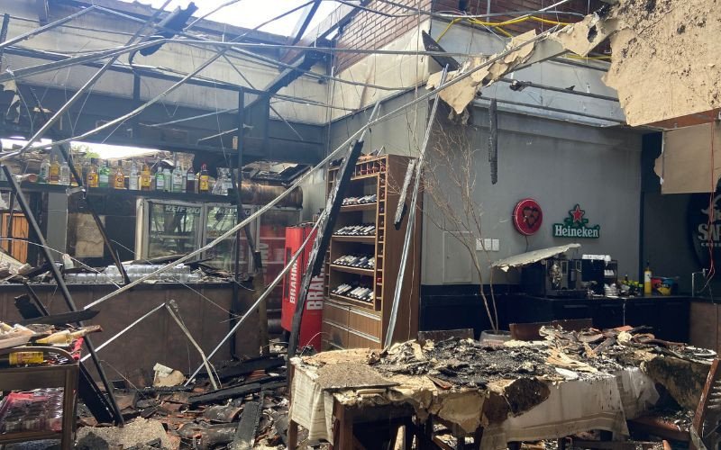 Churrascaria Sapatão foi atingida por incêndio na madrugada desta sexta-feira (2) | abc+