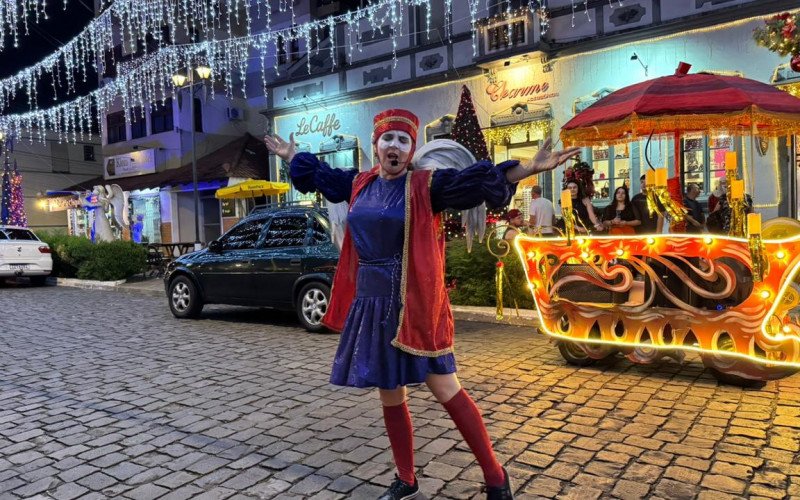 Apresentações teatrais na rua