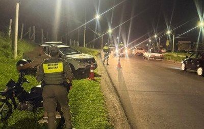 "Quando constatarmos uma perturbação, focamos em resolver", avisa BM sobre ação que guinchou 24 motos em Canoas