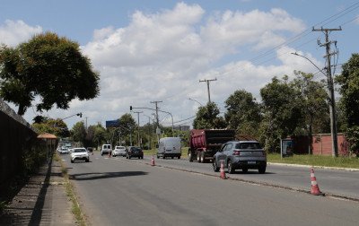 Sinaleira da Avenida Guilherme Schell ficará em amarelo piscante até quinta-feira (15)