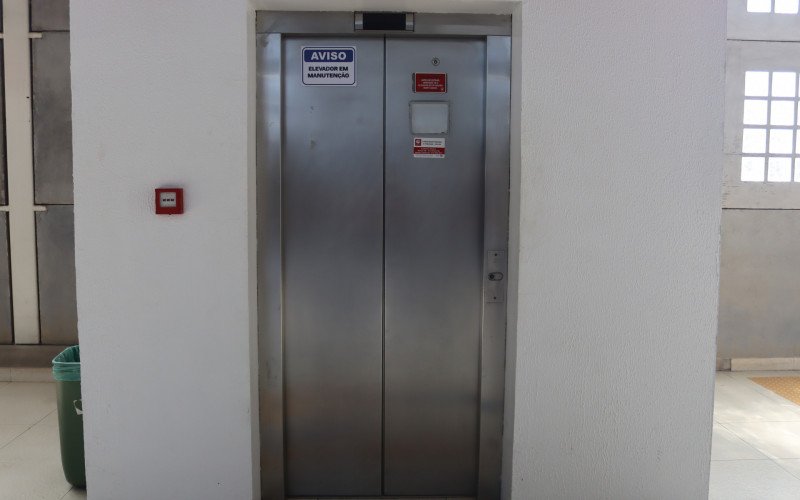 Elevador em manutenção na estação Rio dos Sinos | abc+
