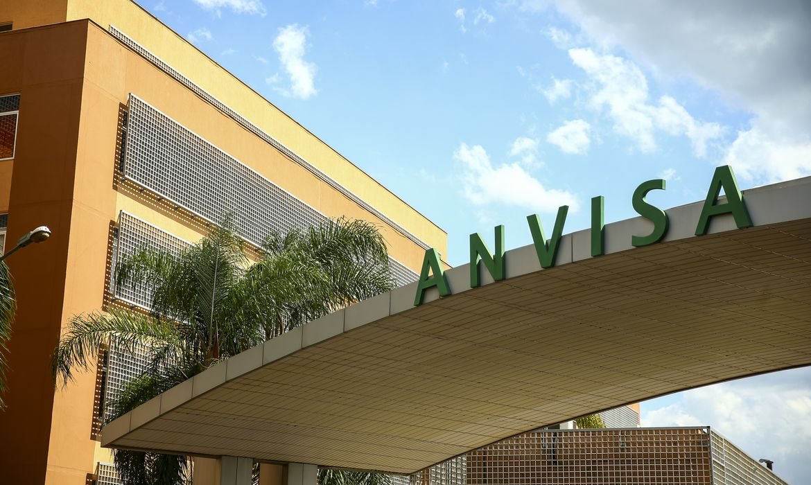 Anvisa suspende lotes de medicamentos para câncer e pressão arterial | abc+