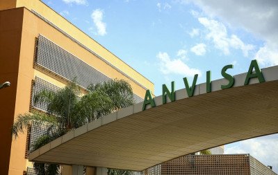 Anvisa suspende lotes de medicamentos para c&acirc;ncer e press&atilde;o arterial
