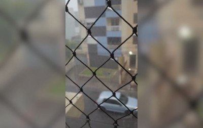 VÍDEO: Queda de granizo é registrada durante avanço de frente fria em cidade do RS