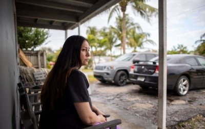 Mulher acumula quase R$ 900 mil em multas por estacionar carro na própria garagem e caso vai parar nos tribunais