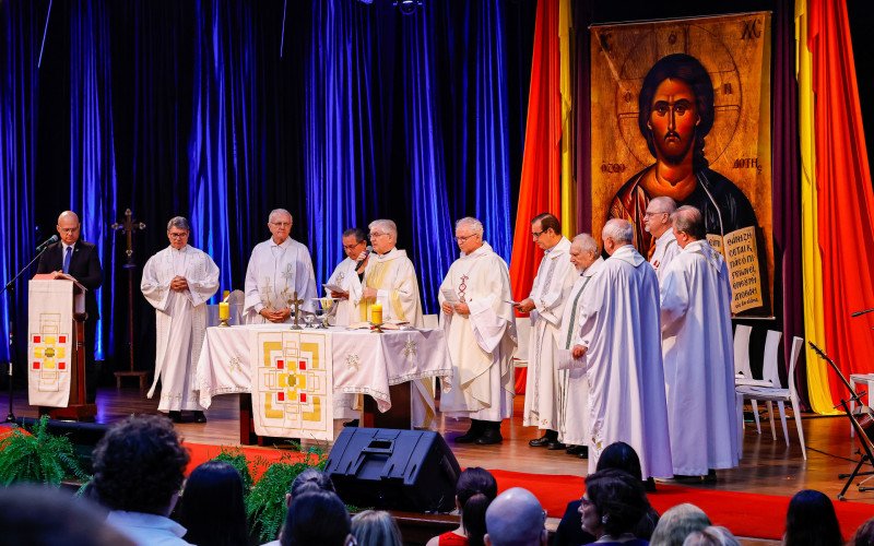 Solenidade de posse iniciou com Missa de Ação de Graças