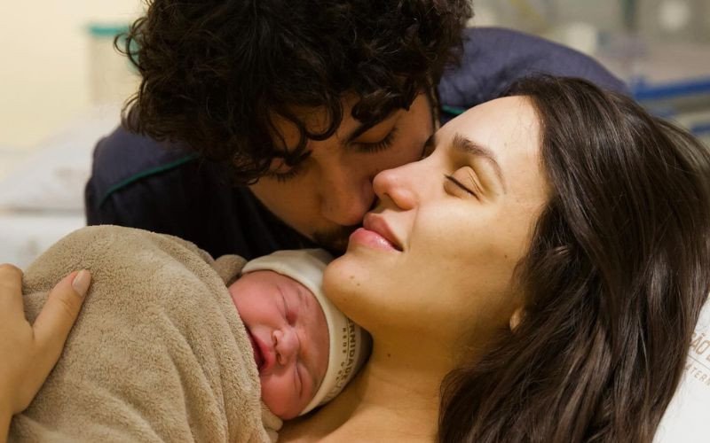 Rafa Kalimann deu à luz Zuza Helena, fruto do relacionamento com Nattan | abc+