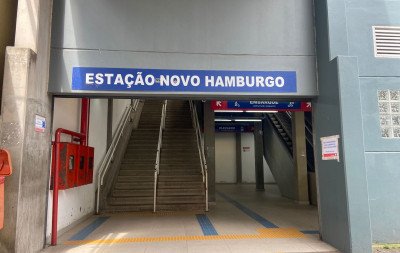 TRENSURB: Porta da Estação Novo Hamburgo está aberta, mas ainda sem conserto