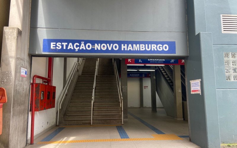 Imagem da porta aberta registrada na quinta-feira (8) | abc+