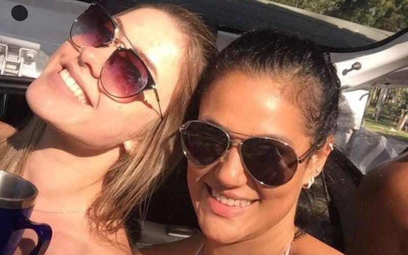 Elisa Klein e a amiga Josi Costa | abc+